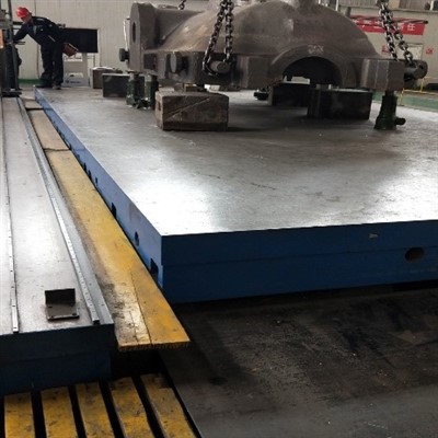 Tabella tal-wiċċ tal-ħadid fondut